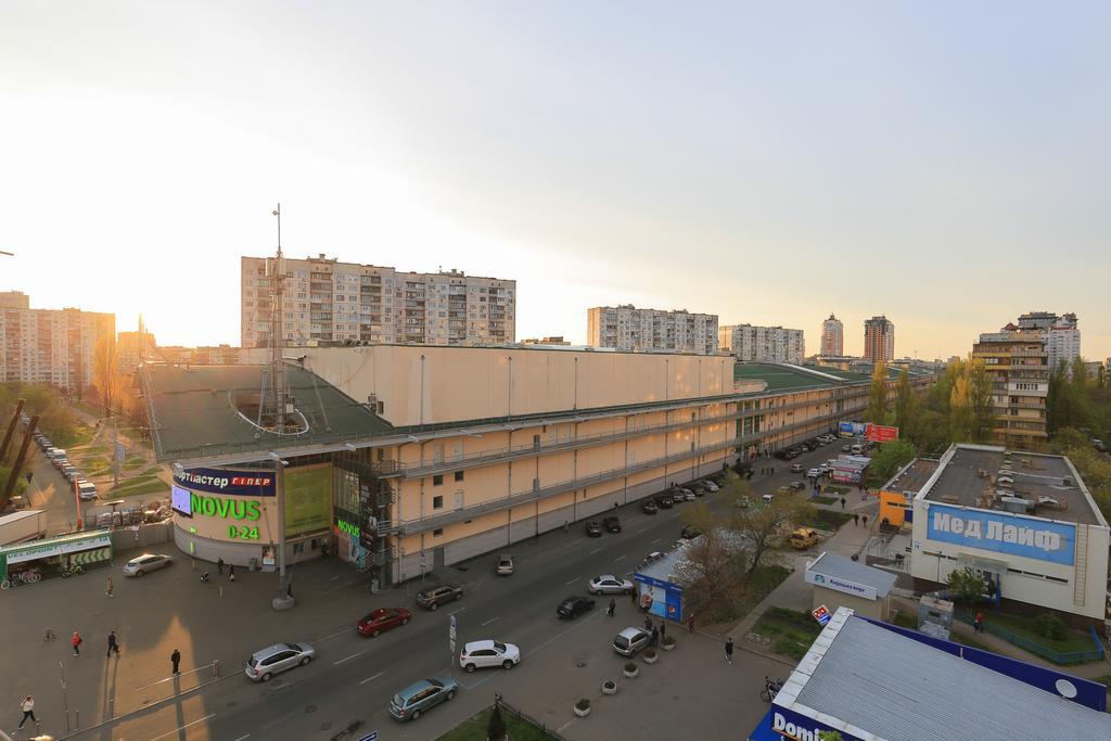 Apartment On Obolonskiy Prospect 12 Kiew Exterior foto
